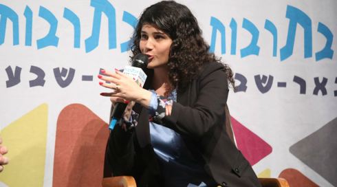 ביקורת בקואליציה על חוק המרכולים: "מיותר"