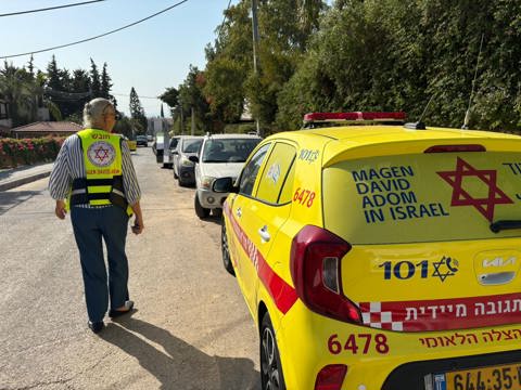 ילדה נשכחה ברכב בזכרון יעקב, אמבולנס מד