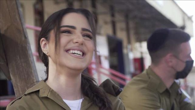 עופר חלפון – החיילת שמככבת במגזר 
