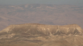 לא שנים, שבועות: יכול להיות שסיפור הגבורה במצדה הוא לא מה שחשבנו? 
