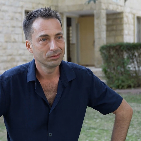 לא רק אנטולי: המסע של דניאל סטיופין מאוניית העולים - לפסגת התעשייה