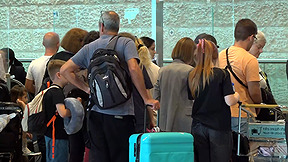 לצאת מהארץ ומהר: המדריך לקיצור התורים בנתב"ג