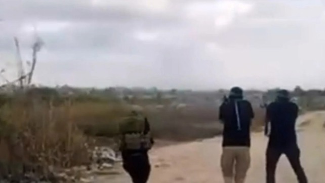 מחבלים יורים על בת חפר