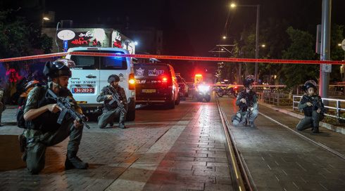 "יש לנו ירי, יש פצועים בתוך החנות": השיחה הדרמטית למד"א בזמן הפיגוע ביפו