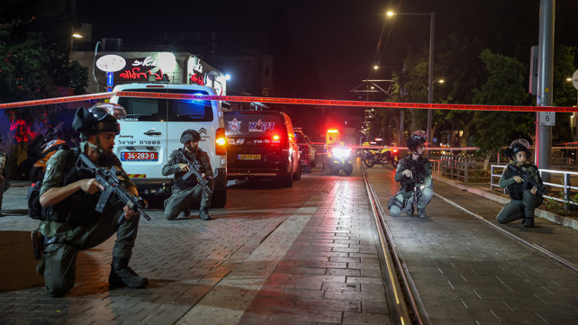 כוחות הביטחון בזירת הפיגוע ביפו