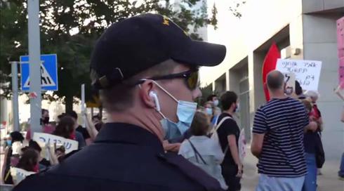 בלעדי: במשטרת ת"א מודים - טיפול לקוי באירועי האלימות במחאה