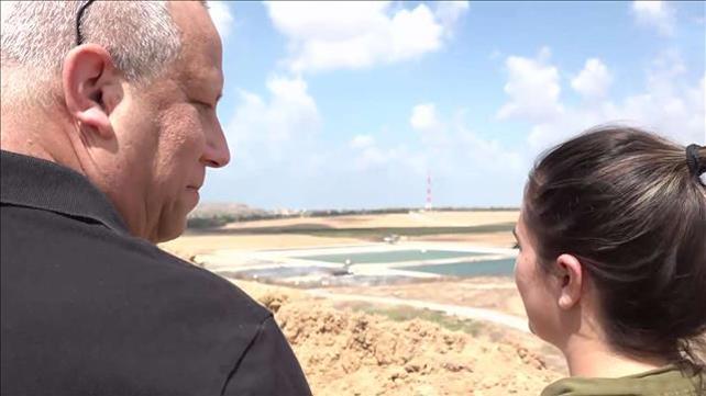 שבע שנים אחרי שאיבד את חבריו בצוק איתן: ראש המועצה האזורית אשכול סוגר מעגל - יחד עם בתו