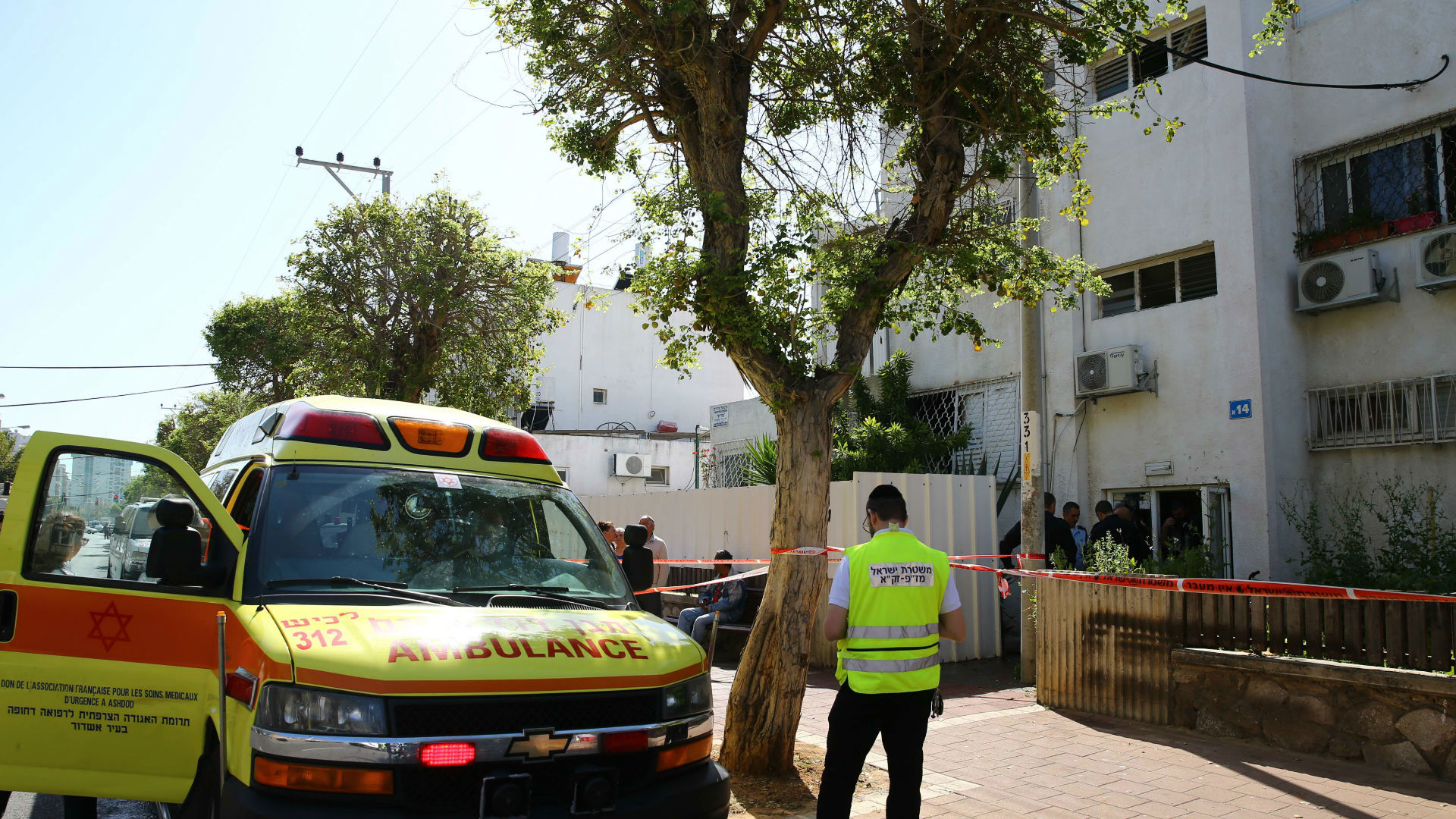ניידת טיפול נמרץ (ארכיון)