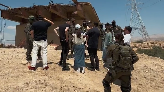 מתוך תיעוד סיור שקיימה חברה פרטית בבסיס צה"ל בבקעת הירדן