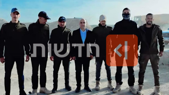  אנשי מיליציית אבו שבאב בצדו העזתי של מעבר רפיח