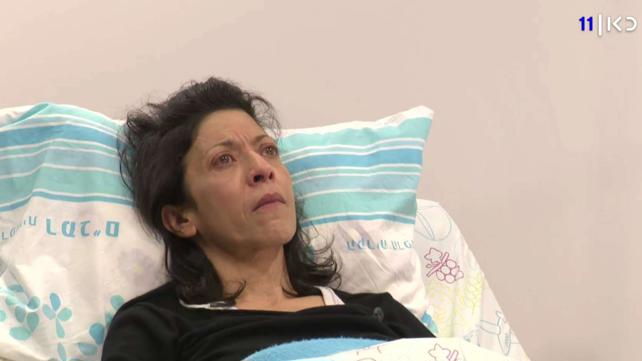 רוצה רק למות: הצגה מטלטלת על אישה משותקת 