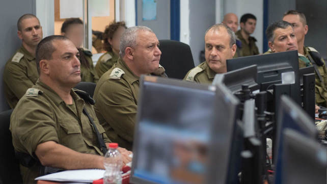 הרמטכ"ל איזנקוט באוגדת עזה, היום