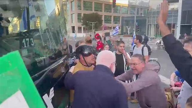 עימותים אלימים בתל אביב