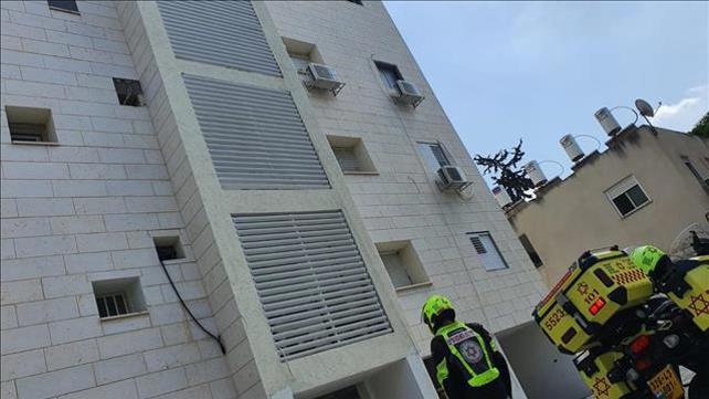בניין בקריית ביאליק בו נהרג פועל מנפילה מגובה, 6.10.19