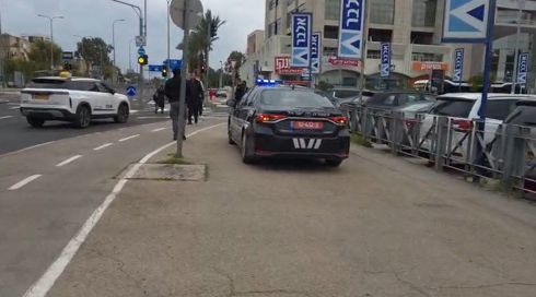 גבר שניסה להתאבד הצית שוטר בקריית מוצקין
