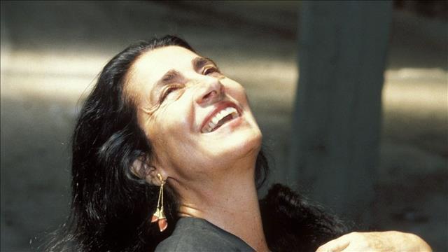 השחקנית היוונייה אירן פאפאס