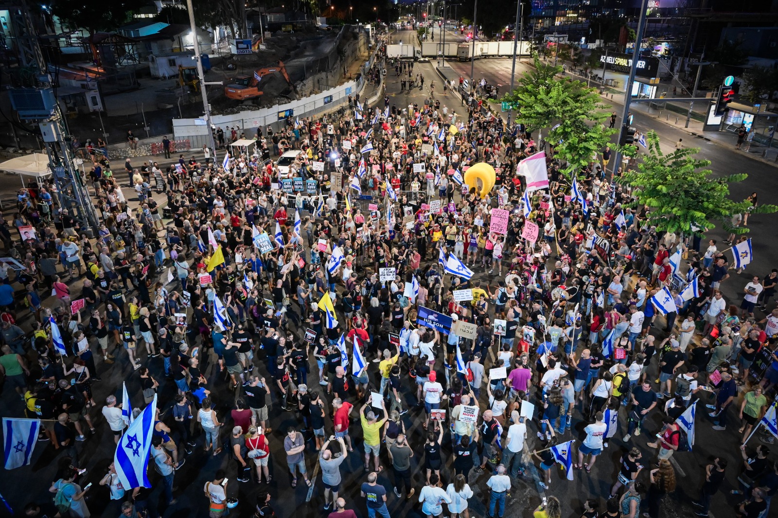 הפגנהבקריאה לשחרור חטופים מחוץ לקריה, 03.08.24