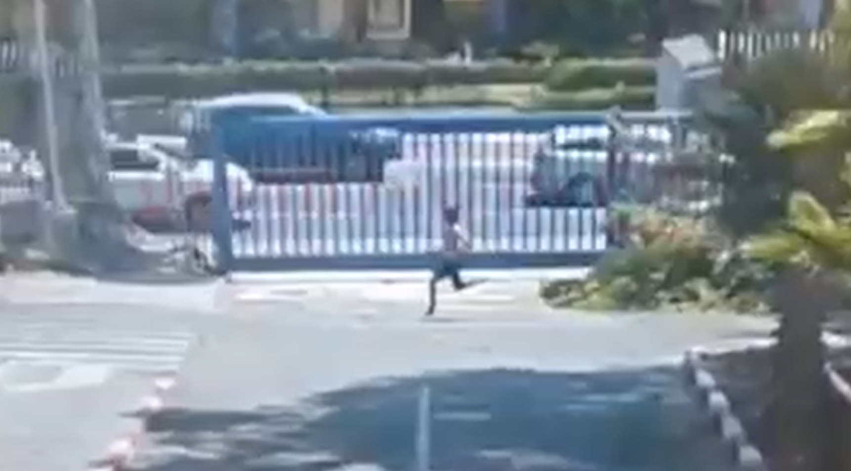 תיעוד בריחת נער בן 15 מתחנת משטרת זבולון