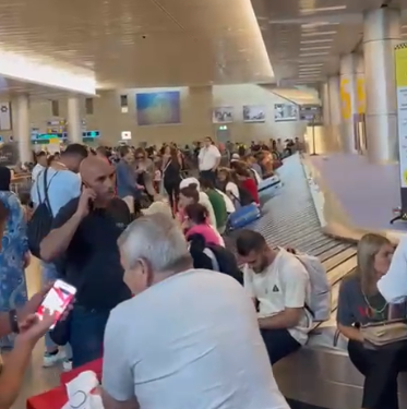 עיכובים בנתב"ג