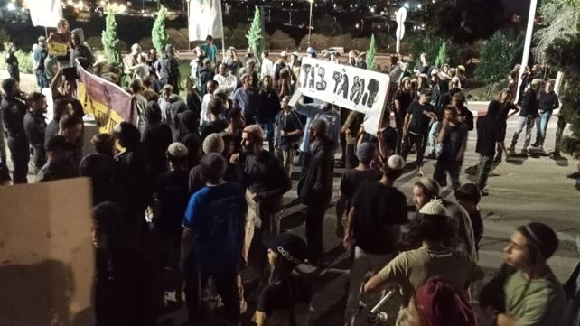 הפגנה על הירי בבנימין: עימותים אלימים בין מתפרעים לכוחות צה"ל ביו"ש