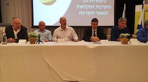 אחרי מגע עם ראש מועצה שנדבק בקורונה: השרים דרעי והנגבי נשלחו לבידוד
