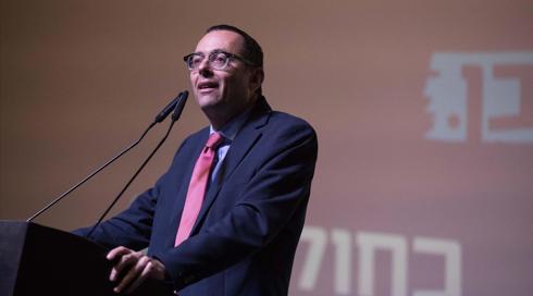 האוזר: בכחול לבן לא מאמינים בקידום תהליך שלום מול הפלסטינים