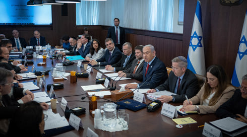 שרים נטשו בזעם את הישיבה על התקציב - נתניהו עקץ