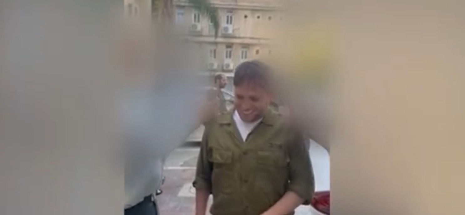 ארי רוזנפלד ואל"ם ג