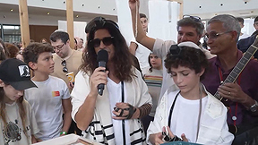 מיכה ביטון היה ב-12 הלוויות השבוע. בסופן, חיכה לו אירוע משמח אחד