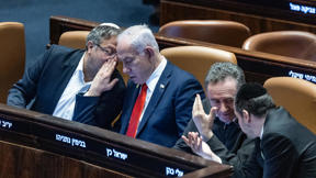 נתניהו משוחח עם בן גביר במליאה