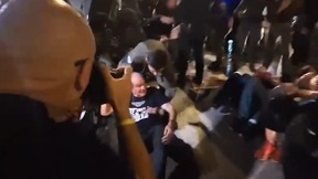 דן חלוץ מפונה בכוח בהפגנה בקיסריה