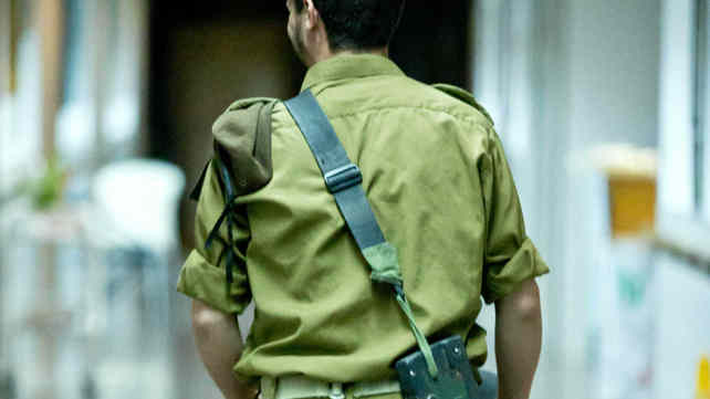 חייל צה"ל, למצולם אין קשר לכתבה