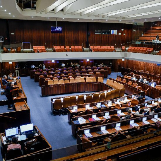 Elecciones empatadas, sin paz con los palestinos en la agenda