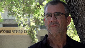 תמיר הורשע בהריגת שלושה אנשים בתאונה. אחרי שנים הבין - הוא לא נהג ברכב