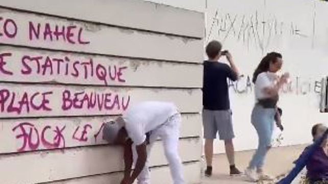 אתר לגירוש יהודים בשואה מושחת בצרפת