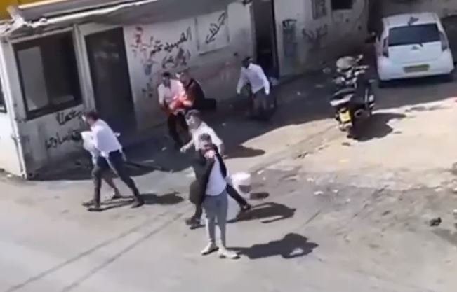 שוטרים בהסוואה עיסאוויה