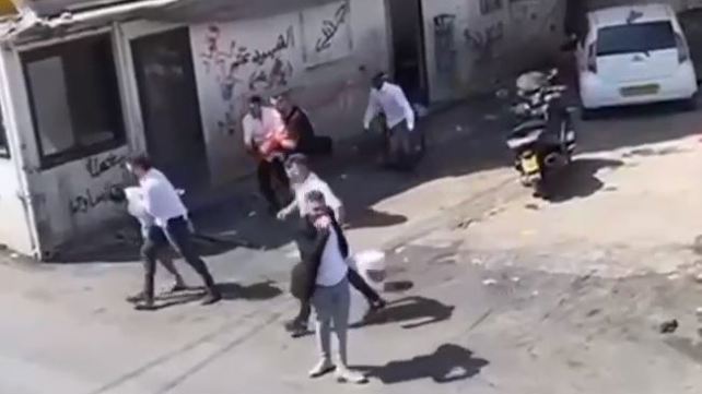 שוטרים בהסוואה עיסאוויה