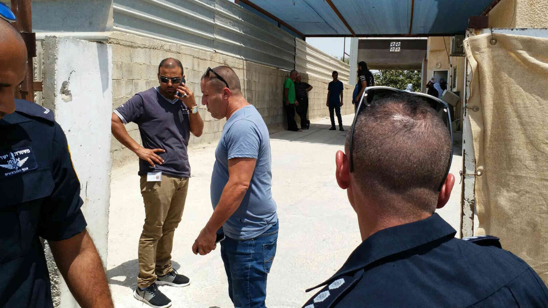 חוקרי המשטרה בזירת התאונה