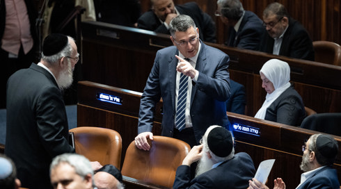 אחרי הדרמה הפוליטית: תוכנית הקואליציה להעברת חוק הגיוס