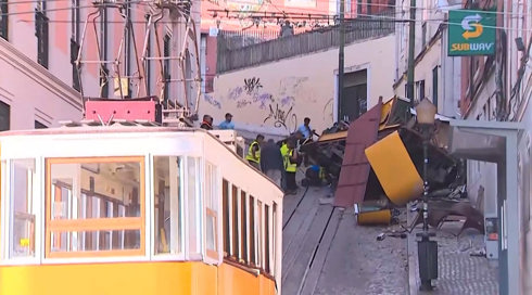 אסון בפורטוגל: הרכבל המפורסם קרס - לפחות 17 בני אדם נהרגו