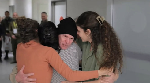 חוששים מקיפאון במו"מ: משפחות חטופים שנותרו בשבי ממשיכות להיאבק על יקיריהן עם סיום שלב א'