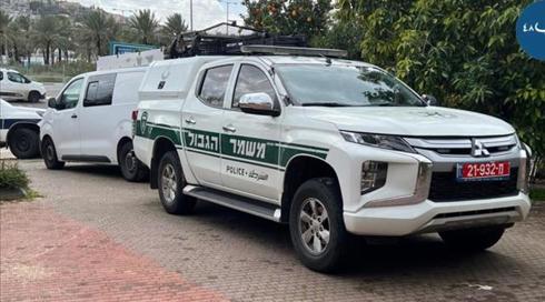 בצו שר הביטחון: המשטרה פשטה על בתי המחבלים המשוחררים כרים ומאהר יונס