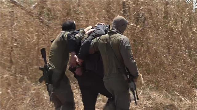 תיעוד מתפיסת המחבלים מהפיגוע באלעד 08.05.22