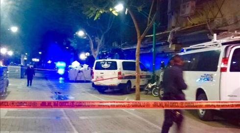חשד לרצח בתל אביב: עובד זר נמצא ללא רוח חיים עם סימני דקירה