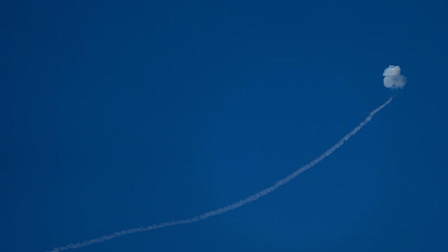 יירוט שיגורים מלבנון, 16.04.26