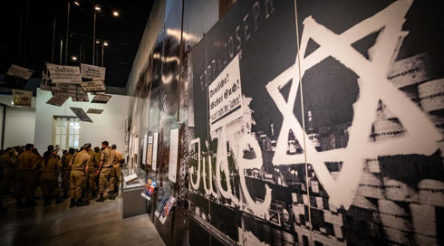 יו"ר מועצת ידיד יד ושם בגרמניה: יש להשעות את יצוא הנשק לישראל