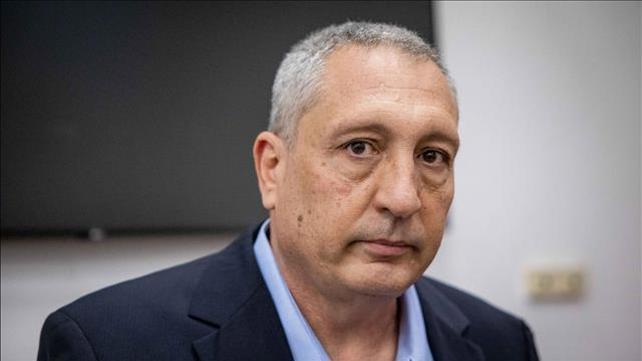 ניר חפץ בעדותו, 01.12.21