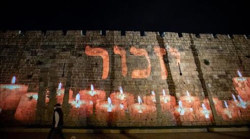 שרים יגיעו לבתי העלמין? המשפחות השכולות חלוקות