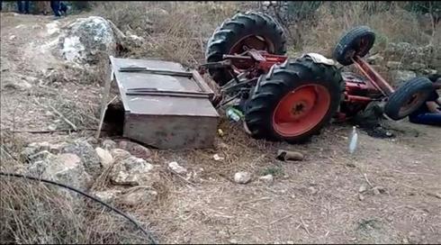 סופ"ש קטלני בכבישים: בן 60 נהרג בהתהפכות טרקטור בטייבה