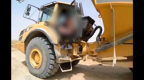 ניגשו לעצור משאית וגילו: בן 13 מאחורי ההגה